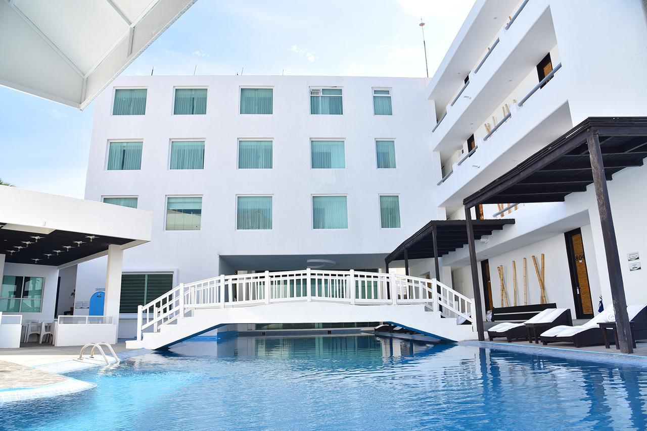 Best Western PLUS Luna del Mar Manzanillo Exterior foto